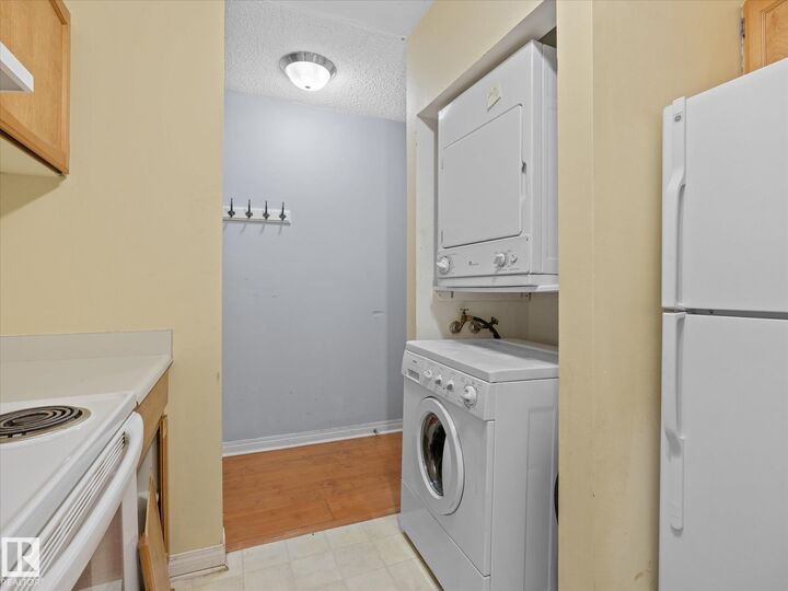 Property Photo: 10139 117 Street NW 110 AB T5K 2L3