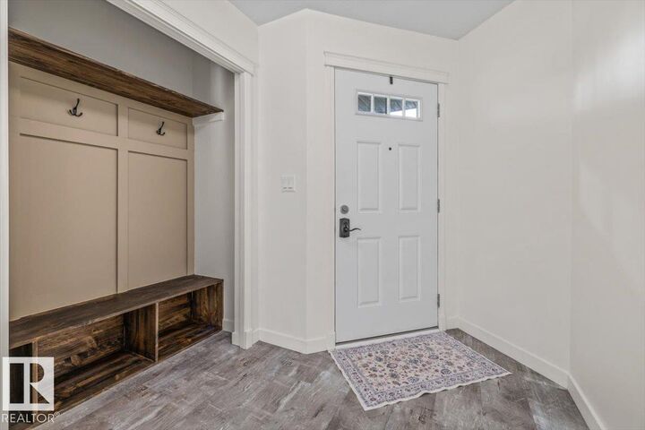 Property Photo:  17703 65 Street NW  AB T5Y 3Y3 