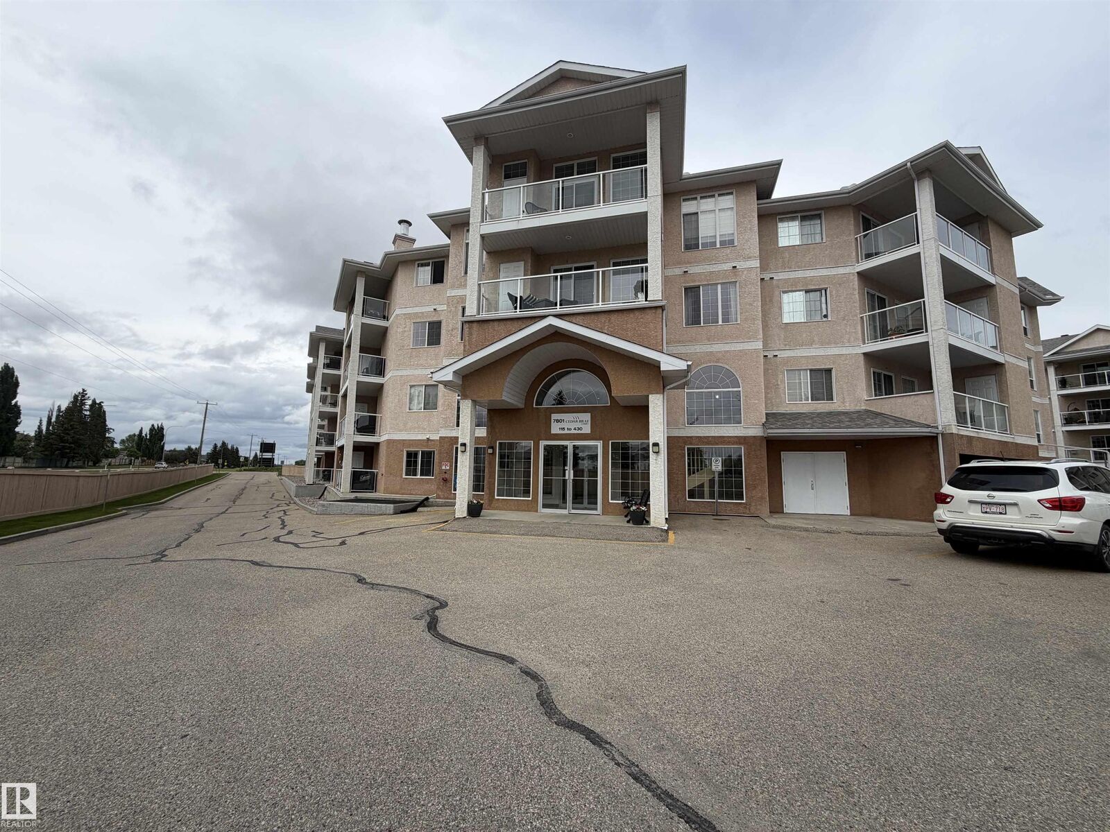 Property Photo: 7801 Golf Course Road 118 AB T7Z 0C7