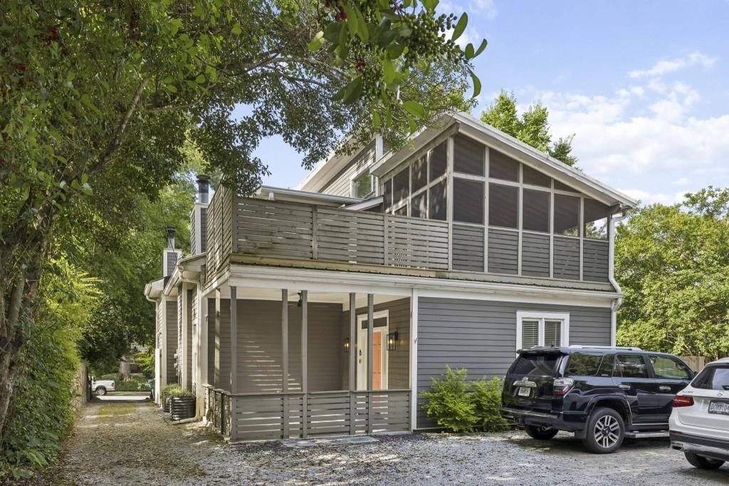 Property Photo: 846 Saint Charles Avenue NE B GA 30306