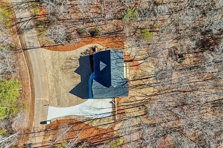 Property Photo:  176 Windsor Way  GA 30143 