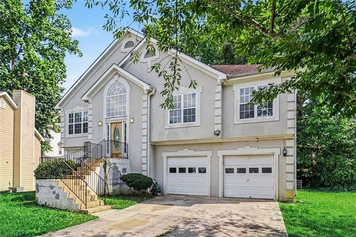 Property Photo:  715 Sylvia Court  GA 30296 
