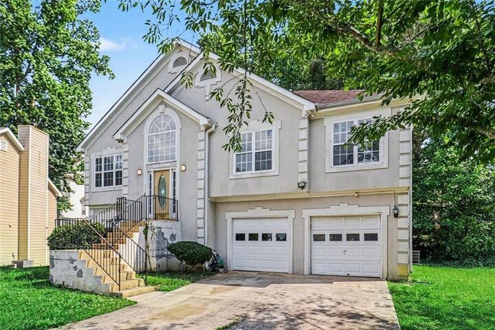 Property Photo:  715 Sylvia Court  GA 30296 