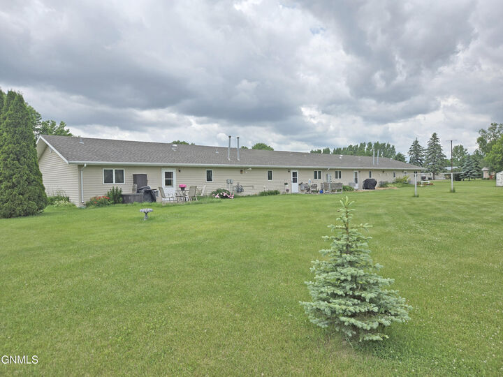 Property Photo: 401 2nd Avenue NE ND 58482