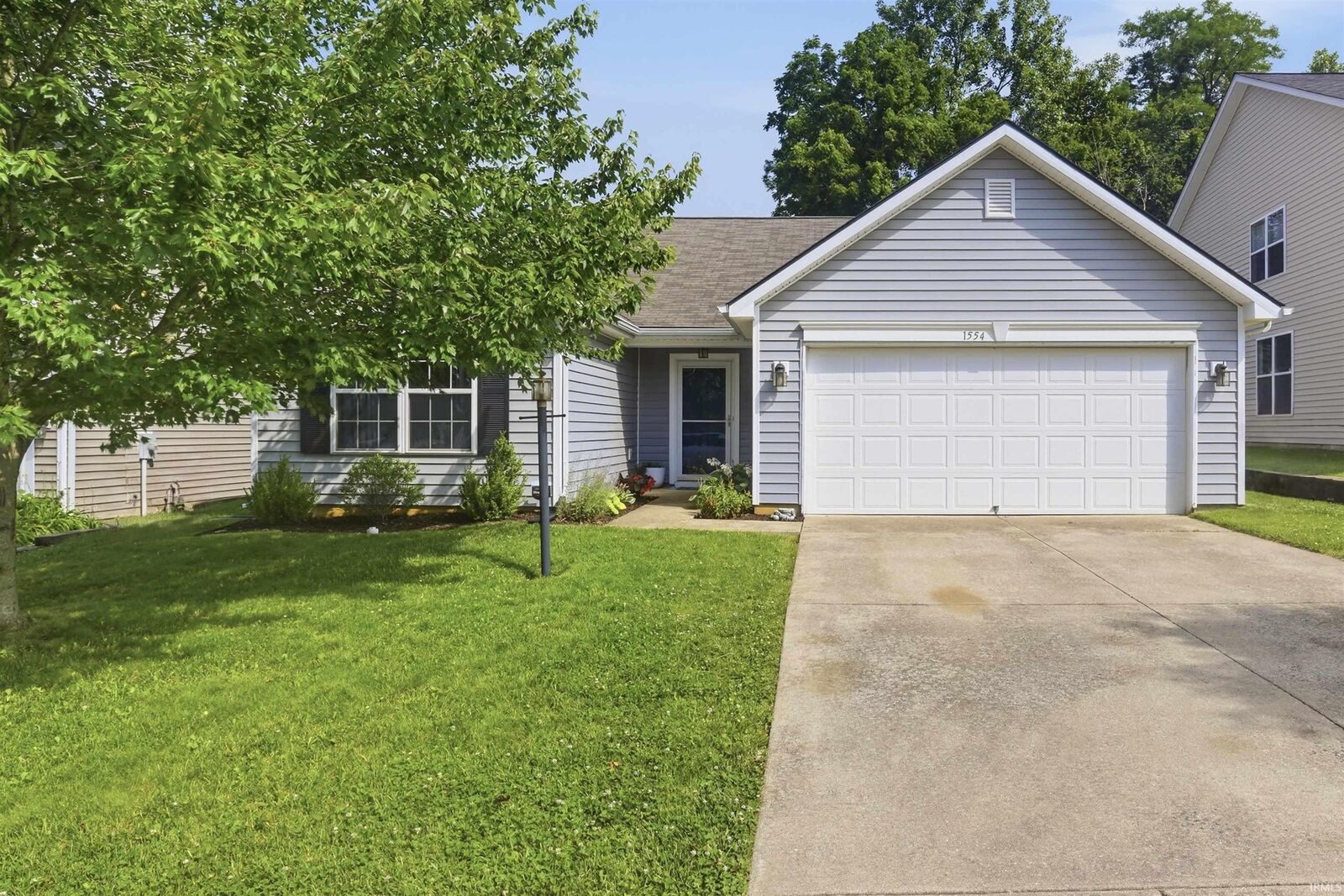 Property Photo: 1554 W Meeting House Lane IN 47403