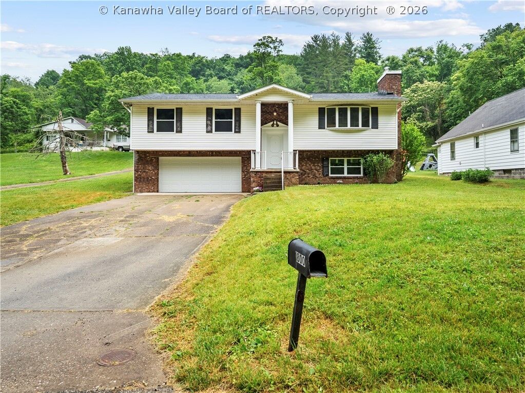 Property Photo:  1800 Sugar Creek Drive  WV 25387 
