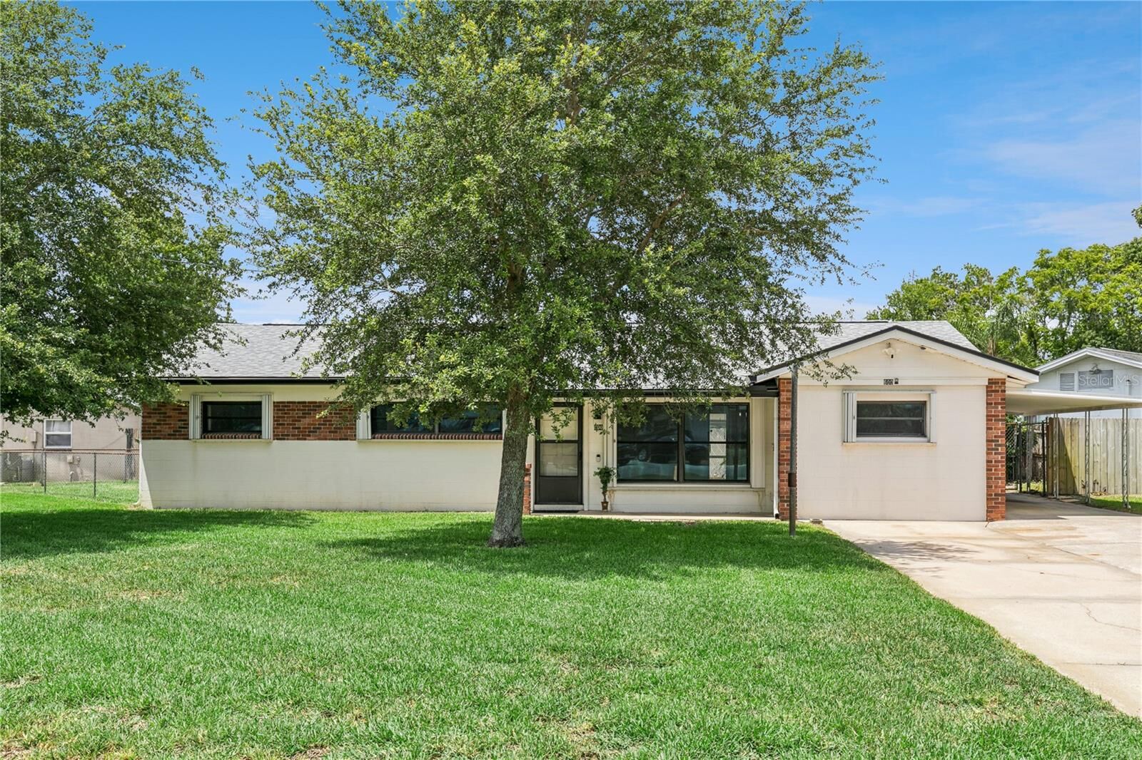 Property Photo: 600 Truesdell Avenue FL 32701