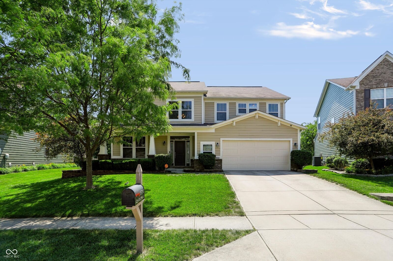 Property Photo:  15710 Chapel Park Drive E  IN 46060 