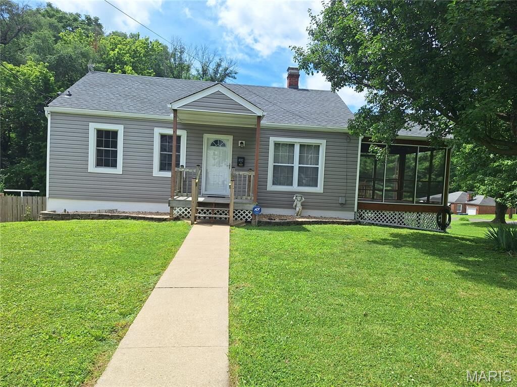 Property Photo:  600 Arrowhead Drive  IL 62234 