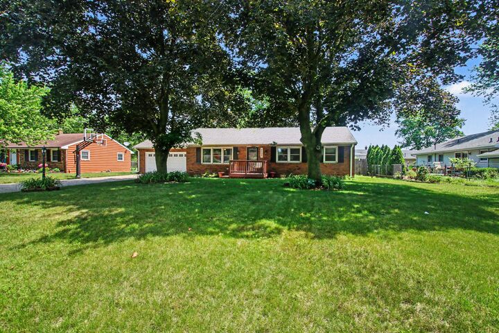 Property Photo: 2125 Pawnee Path MI 49127