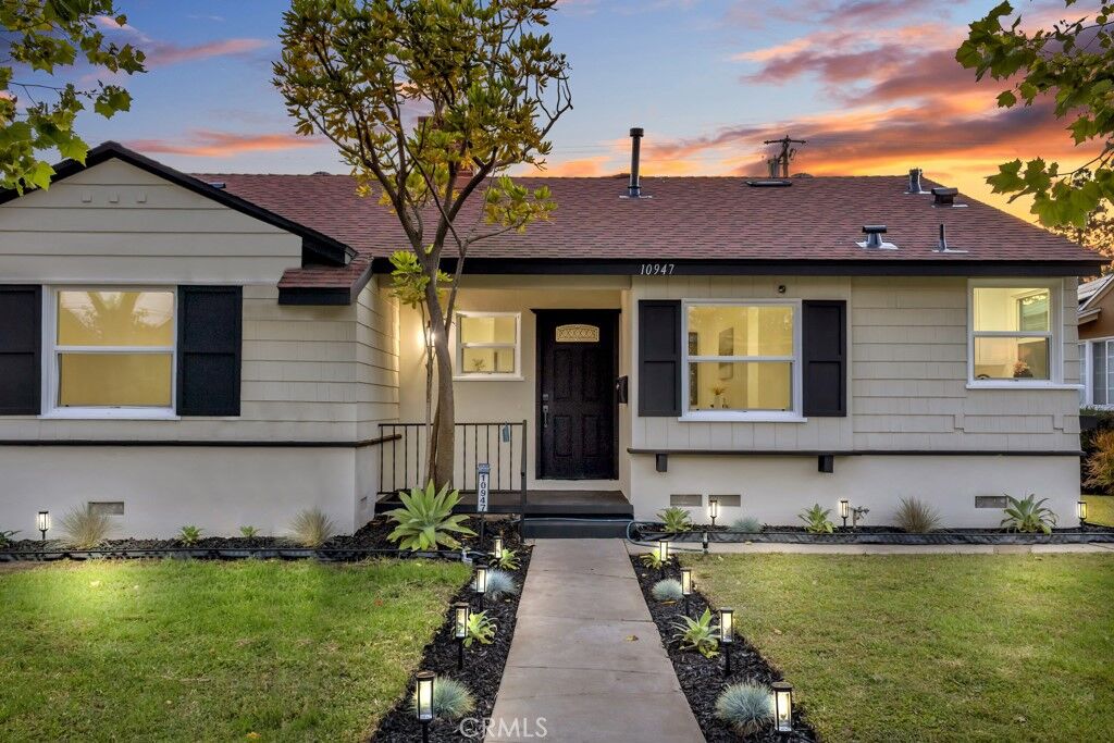 Property Photo: 10947 Atkinson CA 90303