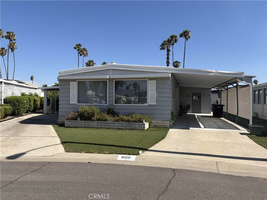 Property Photo:  800 San Mateo  CA 92543 