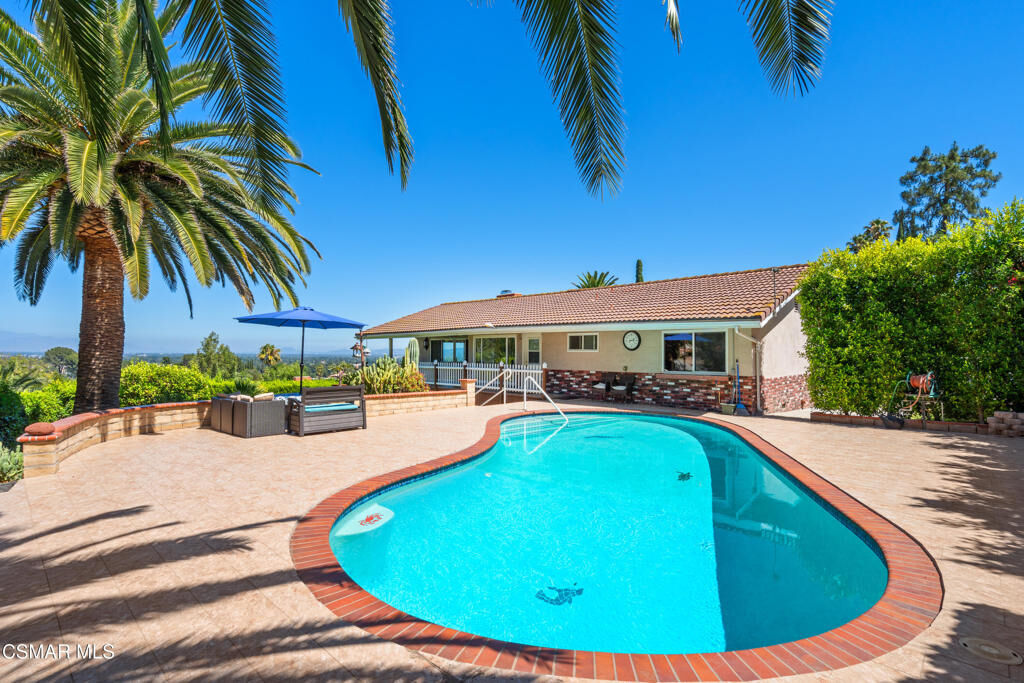 Property Photo: 22109 Gresham Street CA 91304