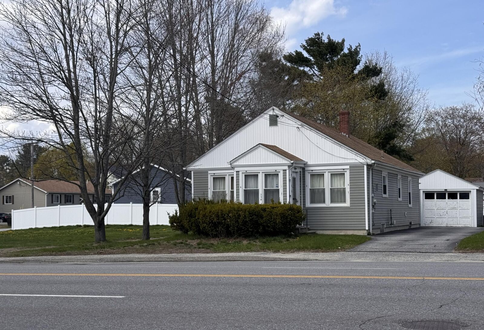 Property Photo:  234 Russell Street  ME 04240 