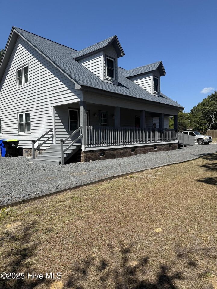 Property Photo: 2106 E Oak Island Drive NC 28465