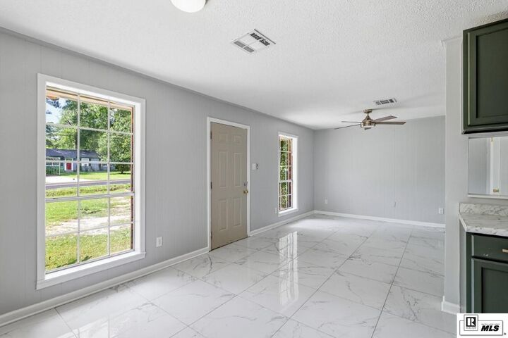 Property Photo: 1501 Eastland Avenue LA 71270