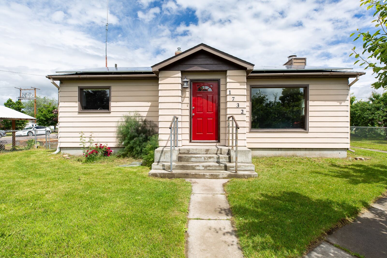 Property Photo:  1732 Defoe Street  MT 59802 
