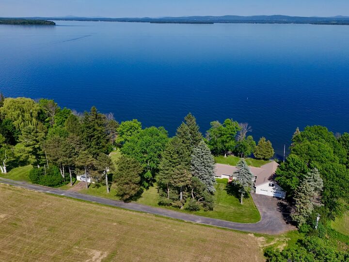 Property Photo:  107 Mountain View Lane  VT 05474 
