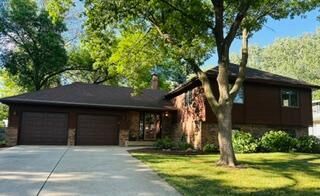 Property Photo: 8648 Park Avenue MN 55375