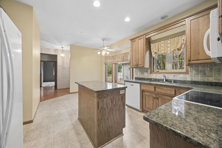 Property Photo:  2282 Stephani Court  MN 55117 