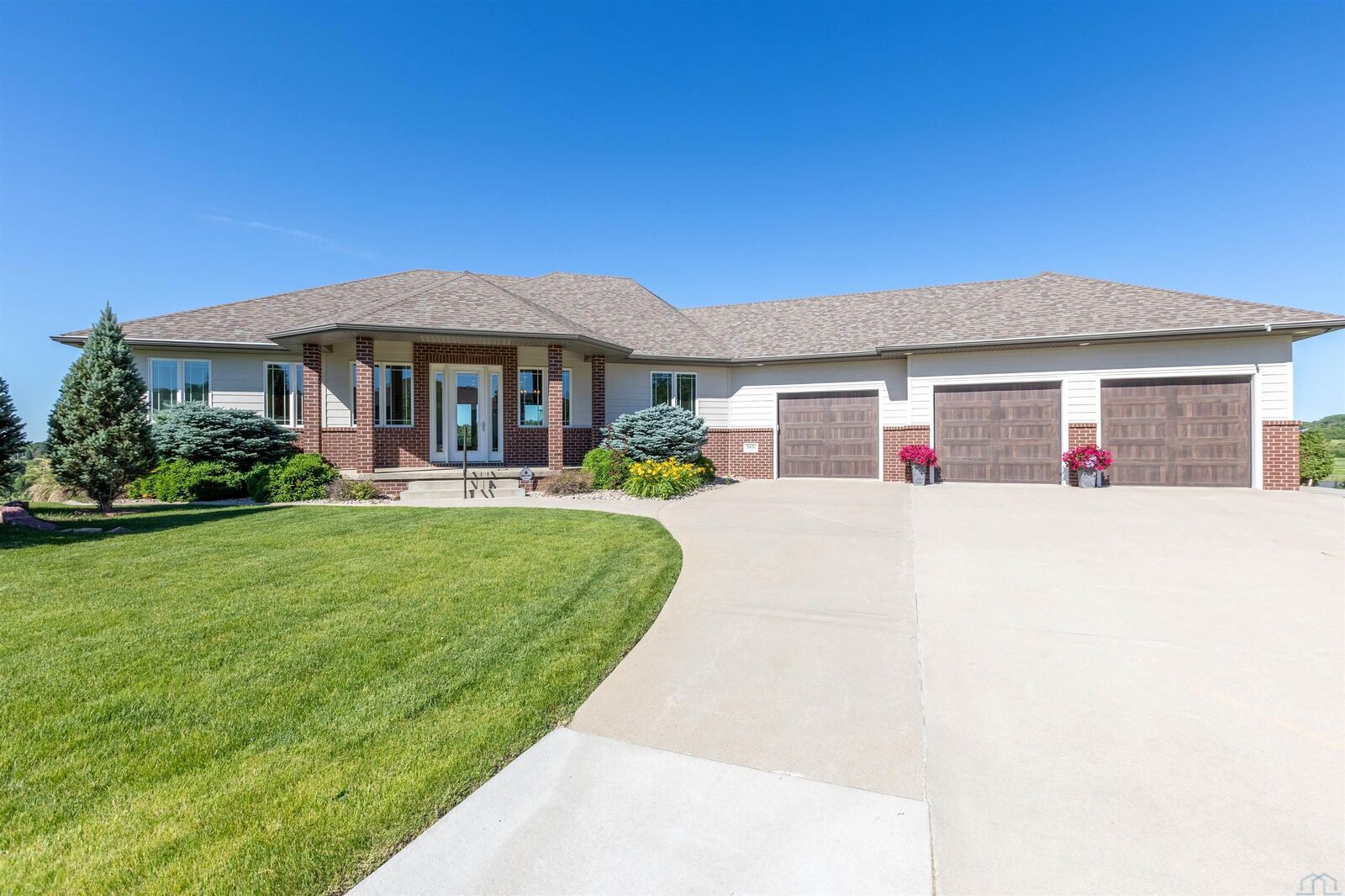 Property Photo:  3431 Quail Ridge Court  IA 51106 