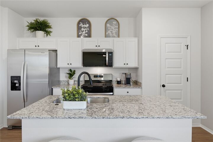 Property Photo:  2008 Thelma Street  AR 72762 