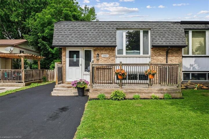 Property Photo:  2367 Middlesmoor Crescent  ON L7P 3X4 