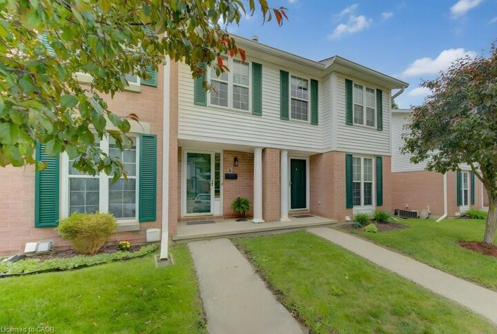 Property Photo:  465 Woolwich Street 8  ON N2K 3S4 