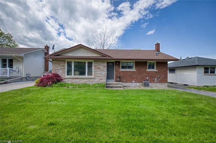 Property Photo: 25 Warkdale Drive ON L2T 2V8