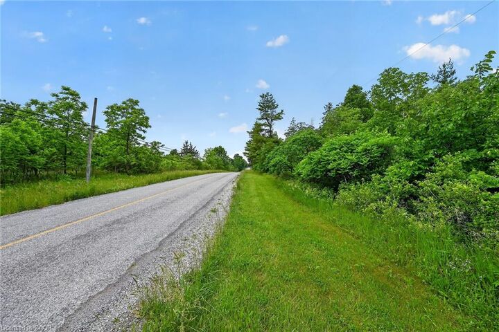 Property Photo:  581 Townline Road W  ON N0A 1E0 
