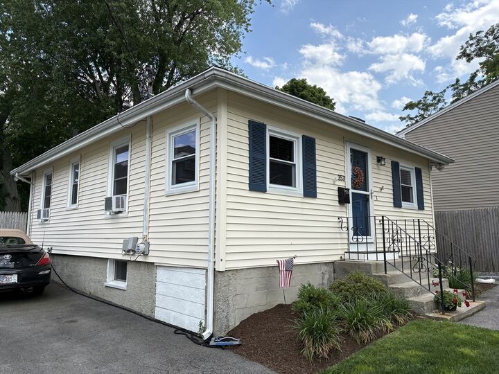 Property Photo:  353 Massasoit  RI 02914 
