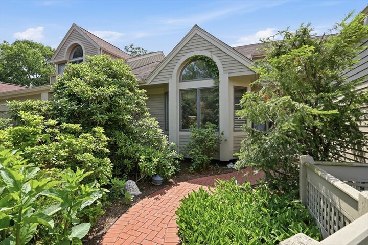 Property Photo:  7 Wainwright Road 47  MA 01890 
