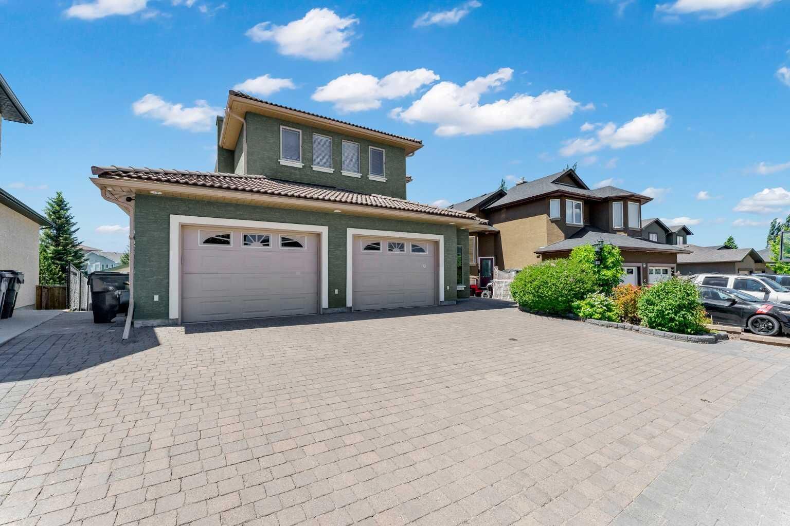 Property Photo: 144 Sundance Road SW AB T1B 4V9