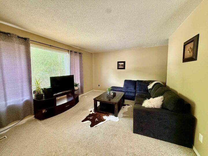 Property Photo:  5119 51 Street  AB T0B 3S0 
