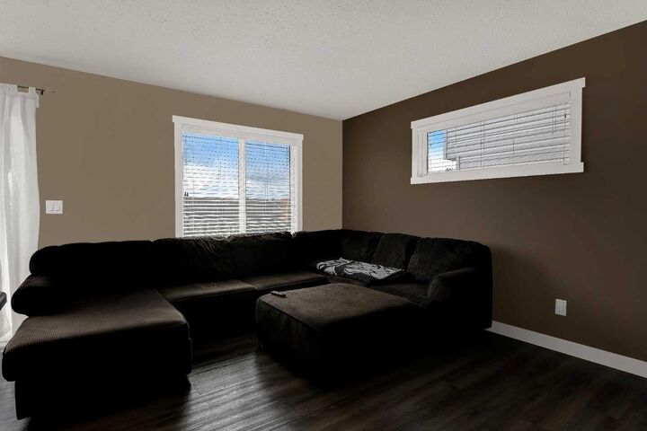 Property Photo: 8445 101 Avenue AB T8X 0R1