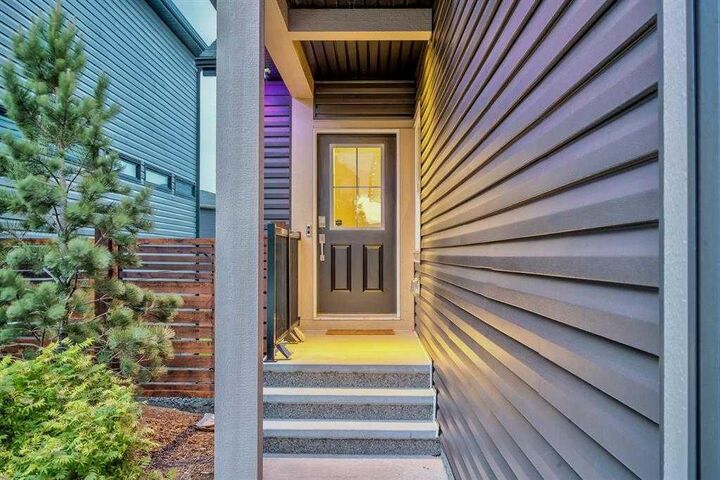 Property Photo:  22 Howse Mount NE  AB T3P 1N9 