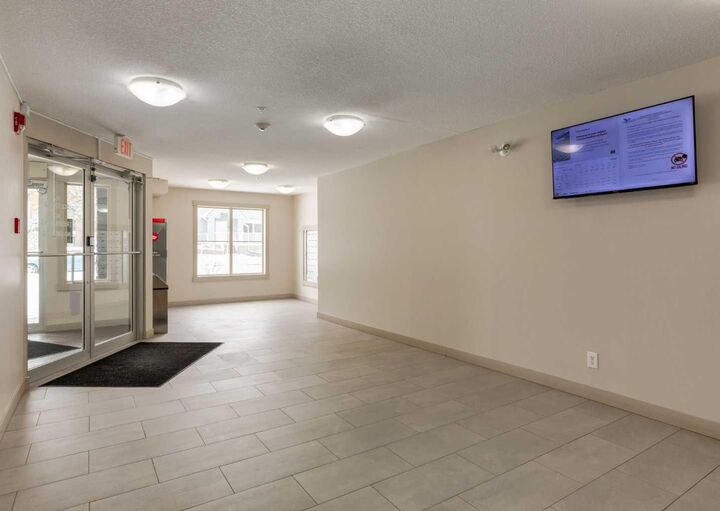 Property Photo: 2715 12 Avenue SE 113 AB T2A 4X8