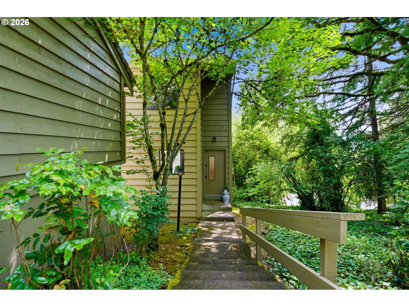 Property Photo: 358 Cervantes Cir OR 97035