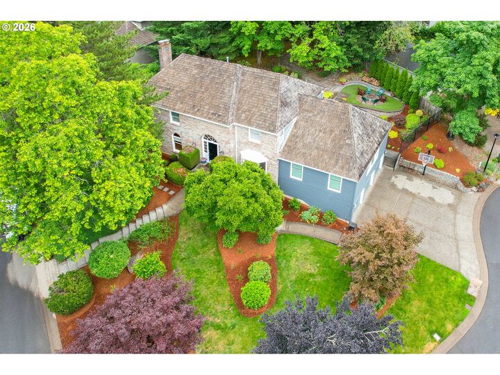 Property Photo:  2525 Bree Ct  OR 97034 