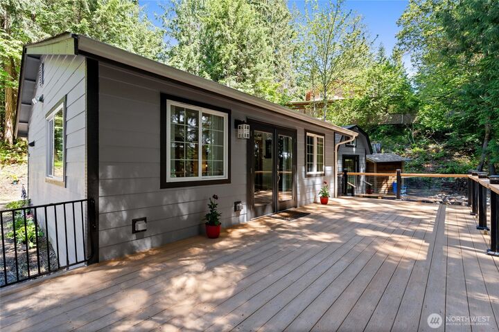 Property Photo:  18544  Surcingle Court SE  WA 98597 