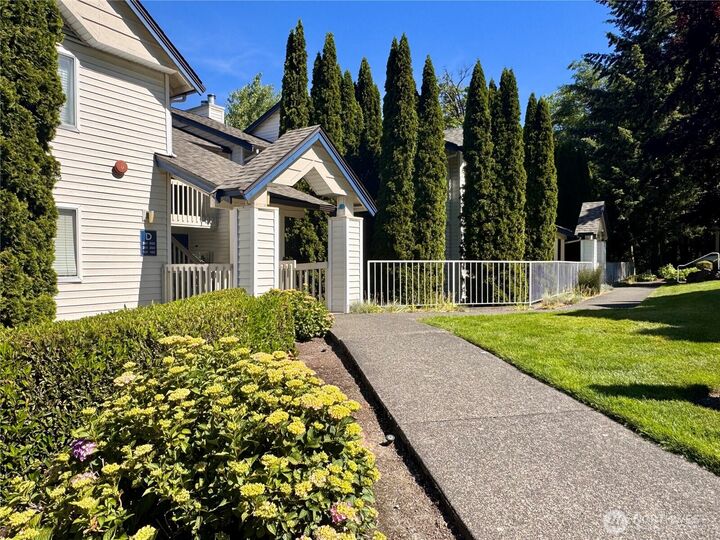 Property Photo: 5000 Lake Washington Boulevard NE D103 WA 98056