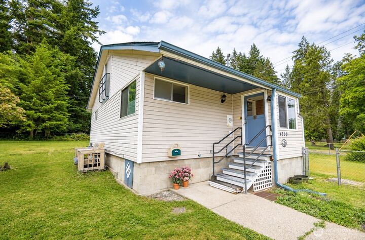 Property Photo:  4320  Black Lake Belmore Road SW  WA 98512 