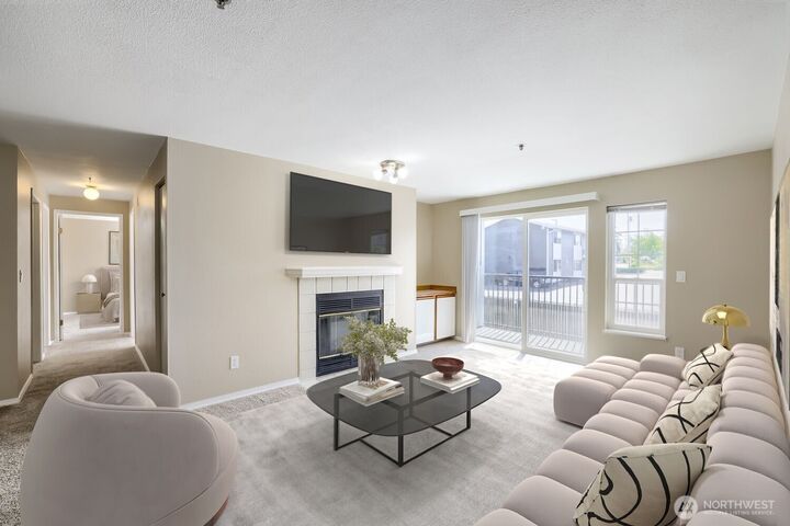 Property Photo:  215  100th Street SW B-204  WA 98204 