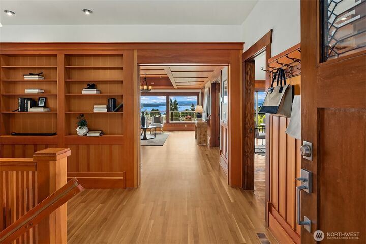 Property Photo:  5322  47th Avenue SW  WA 98136 