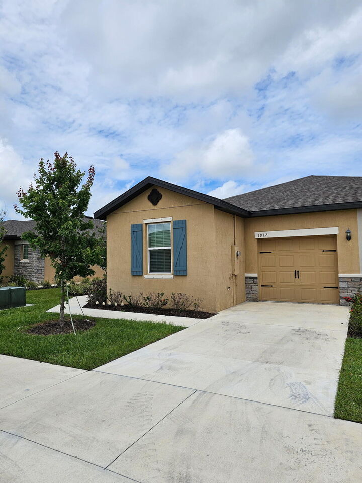 Property Photo:  1812 Celebration Drive  FL 34947 