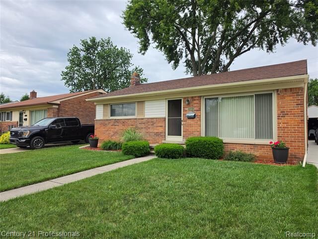 Property Photo:  29421 Mark Avenue  MI 48071 