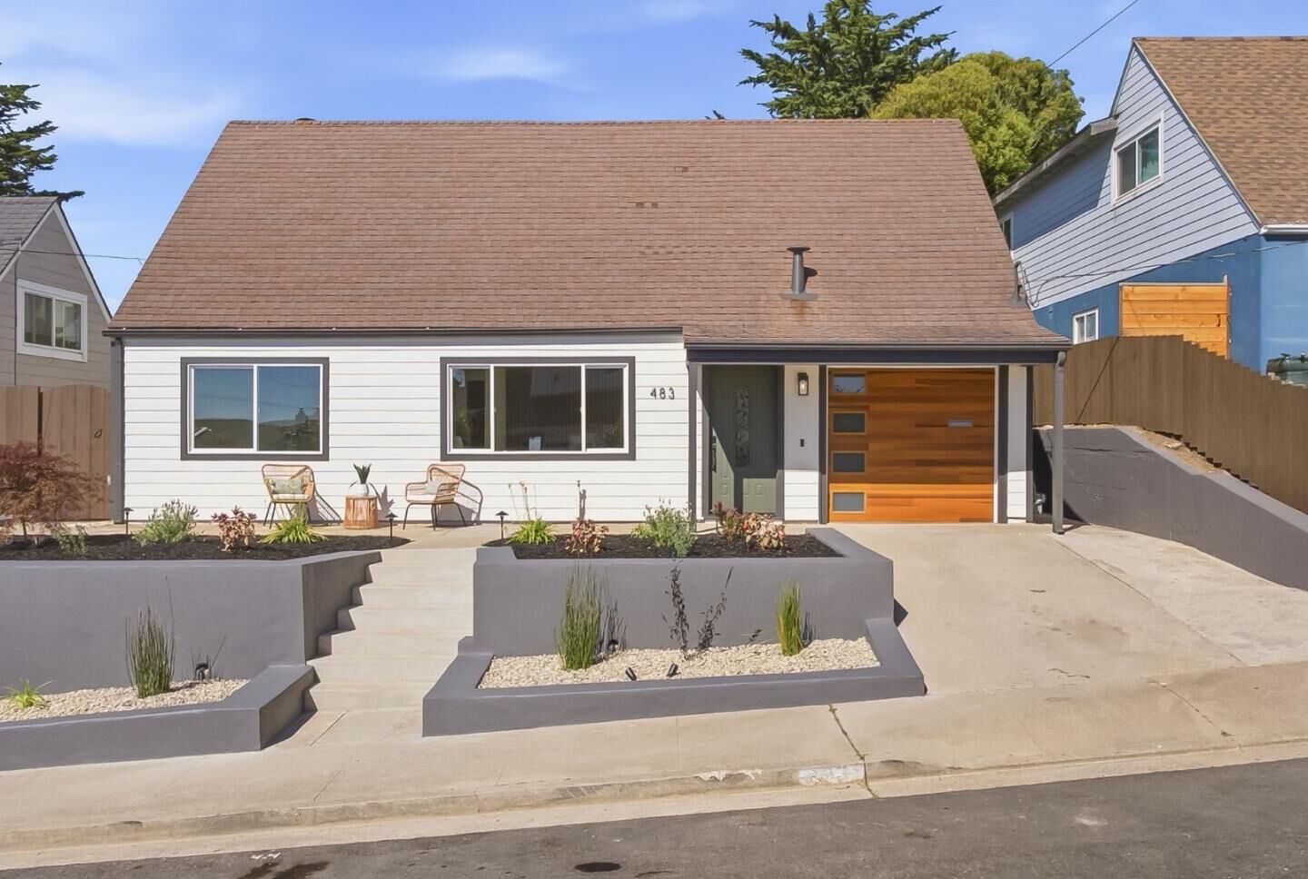 Property Photo:  483 Heathcliff Drive  CA 94044 