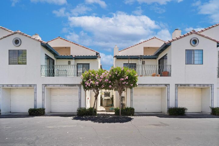 Property Photo:  39266 Marbella Terraza 3R  CA 94538 