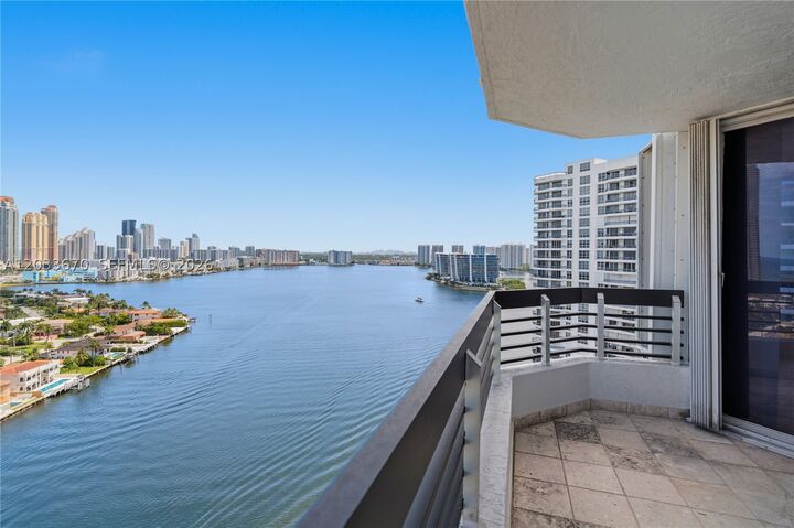 Property Photo:  19195 NE 36th Ct 2410  FL 33180 