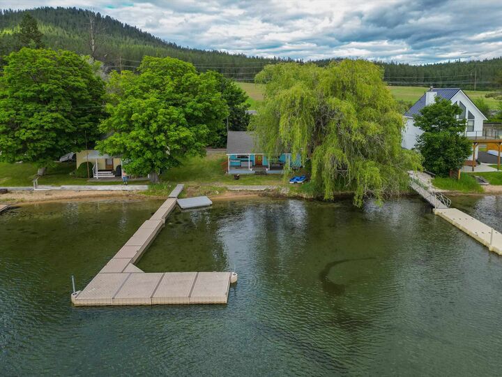 Property Photo: 40670 Robbins Rd WA 99148